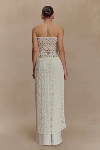 A-lijn strapless gehaakte top – ivoor