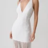 Abigail maxi-jurk met V-hals en franjes – Wit Abigail maxi-jurk met V-hals en franjes – Wit