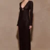 Acadia Diamante maxi-jurk met lange mouwen – Zwart Acadia Diamante maxi-jurk met lange mouwen – Zwart