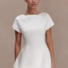 Adeline satijnen top met korte mouwen – Wit Adeline satijnen top met korte mouwen – Wit
