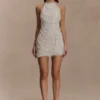 Adora Pearl halter mini-jurk – Wit Adora Pearl halter mini-jurk – Wit