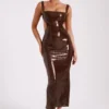 Adoria maxi-jurk met pailletten en uitsnijdingen – Chocoladebruin Adoria maxi-jurk met pailletten en uitsnijdingen – Chocoladebruin