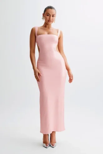 Adoria maxi-jurk met pailletten en uitsnijdingen – lichtroze