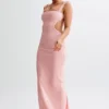 Adoria maxi-jurk met pailletten en uitsnijdingen – lichtroze Adoria maxi-jurk met pailletten en uitsnijdingen – lichtroze