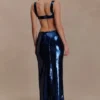 Adoria maxi-jurk met pailletten en uitsnijdingen – marineblauw Adoria maxi-jurk met pailletten en uitsnijdingen – marineblauw