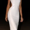 Adoria Maxi-jurk met pailletten en uitsnijdingen – Wit Adoria Maxi-jurk met pailletten en uitsnijdingen – Wit