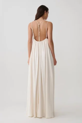 Adriana satijnen maxi-jurk met plooien – Buttercream