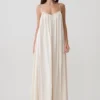 Adriana satijnen maxi-jurk met plooien – Buttercream Adriana satijnen maxi-jurk met plooien – Buttercream
