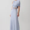 Adrienne Lurex-top met één schouder – Pastelblauw Adrienne Lurex-top met één schouder – Pastelblauw