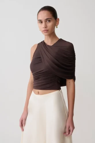 Adrienne slinky top met één schouder – Chocoladebruin