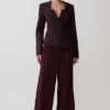 Agatha blazer met vierkante hals – Pruim met krijtstreep Agatha blazer met vierkante hals – Pruim met krijtstreep