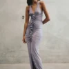 Alessandra slinky maxi-jurk met ruches – grijs Alessandra slinky maxi-jurk met ruches – grijs