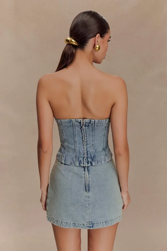 Alessia geborduurd Denim-corset – licht vintage Alessia geborduurd Denim-corset – licht vintage