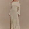 Alonza gebreide midi-jurk met lange mouwen – Crème Alonza gebreide midi-jurk met lange mouwen – Crème