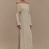 Alonza gebreide midi-jurk met lange mouwen – Crème Alonza gebreide midi-jurk met lange mouwen – Crème