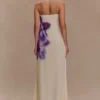 Amaya strapless chiffon maxi-jurk – ivoorkleurige Koi Orchid-print Amaya strapless chiffon maxi-jurk – ivoorkleurige Koi Orchid-print