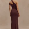Anastasia midi-jurk met één schouder van modal – Mahonie Anastasia midi-jurk met één schouder van modal – Mahonie