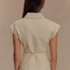 Andina linnen top met korte mouwen – naturel beige Andina linnen top met korte mouwen – naturel beige