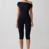 Anh jumpsuit met één schouder van modal – Zwart Anh jumpsuit met één schouder van modal – Zwart