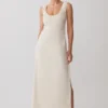 Anisa maxi-jurk met ronde hals – gestreept Anisa maxi-jurk met ronde hals – gestreept
