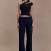 Anna modale top met één schouder – Zwart Anna modale top met één schouder – Zwart