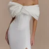 Aphrodite off-shoulder crêpe jurk – ivoor Aphrodite off-shoulder crêpe jurk – ivoor