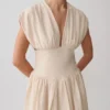 Arabella mini-jurk van linnen met getailleerde taille – naturel Arabella mini-jurk van linnen met getailleerde taille – naturel