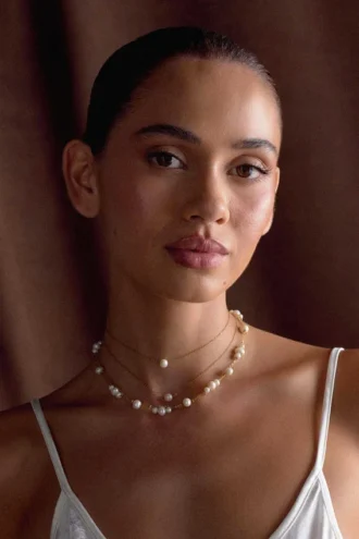 Aryanne gelaagde parelchoker – Parel Aryanne gelaagde parelchoker – Parel