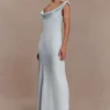 Ashley maxi-jurk met cowl-hals van kant en satijn – IJsblauw Ashley maxi-jurk met cowl-hals van kant en satijn – IJsblauw