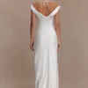 Ashley maxi-jurk met cowl-hals van kant en satijn – ivoor Ashley maxi-jurk met cowl-hals van kant en satijn – ivoor