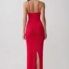 Ashtin gebreide maxi-jurk met gekruiste voorkant – Rood Ashtin gebreide maxi-jurk met gekruiste voorkant – Rood