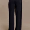 Aspyn Slinky gerimpelde broek met wijde pijpen – Zwart Aspyn Slinky gerimpelde broek met wijde pijpen – Zwart