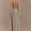 Atticus gebreide maxi-jurk met pailletten – goud