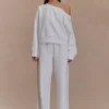 Aiden slouchy trui met ronde hals – ivoor Aiden slouchy trui met ronde hals – ivoor
