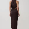 Aveline gedrapeerde halter midi-jurk – donkere chocoladebruin Aveline gedrapeerde halter midi-jurk – donkere chocoladebruin