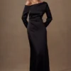 Avery maxi-jurk met lange mouwen – Zwart Avery maxi-jurk met lange mouwen – Zwart