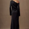 Avery maxi-jurk met lange mouwen – Zwart Avery maxi-jurk met lange mouwen – Zwart