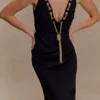 Axton maxi-jurk met lage halslijn – Zwart Axton maxi-jurk met lage halslijn – Zwart