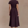 Aysha linnen midi-jurk met knopen – Chocoladebruin Aysha linnen midi-jurk met knopen – Chocoladebruin