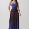 Azizi geplooide halter midi-jurk – chocoladebruin en blauw ombre-print