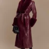 Bec Trenchcoat van imitatieleer met imitatiebont – Kersenrood Bec Trenchcoat van imitatieleer met imitatiebont – Kersenrood
