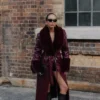 Bec Trenchcoat van imitatieleer met imitatiebont – Kersenrood Bec Trenchcoat van imitatieleer met imitatiebont – Kersenrood