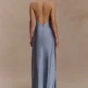 Bella satijnen halter maxi-jurk – Frosted Blue Bella satijnen halter maxi-jurk – Frosted Blue