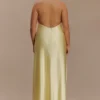 Bella satijnen halter maxi-jurk – Lemon Bella satijnen halter maxi-jurk – Lemon