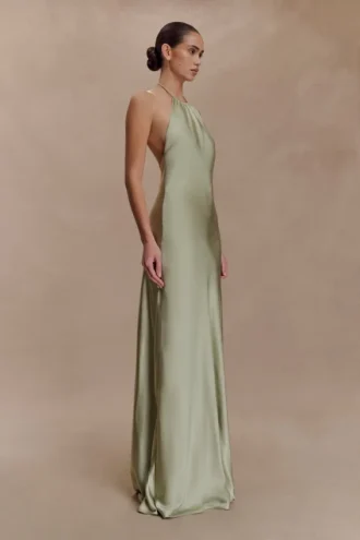 Bella satijnen halter maxi-jurk – salie