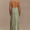 Bella satijnen halter maxi-jurk – salie Bella satijnen halter maxi-jurk – salie