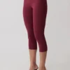 Blanca stretch crêpe capribroek – Mahonie Blanca stretch crêpe capribroek – Mahonie