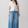 Bobby oversized jeans met plooi aan de voorkant – Zomerblauw Bobby oversized jeans met plooi aan de voorkant – Zomerblauw