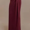 Bridget Slinky maxi-rok met metalen details – Bordeaux Bridget Slinky maxi-rok met metalen details – Bordeaux