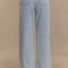 Caitlin Denim-jeans met middelhoge taille – Lichtblauw Caitlin Denim-jeans met middelhoge taille – Lichtblauw